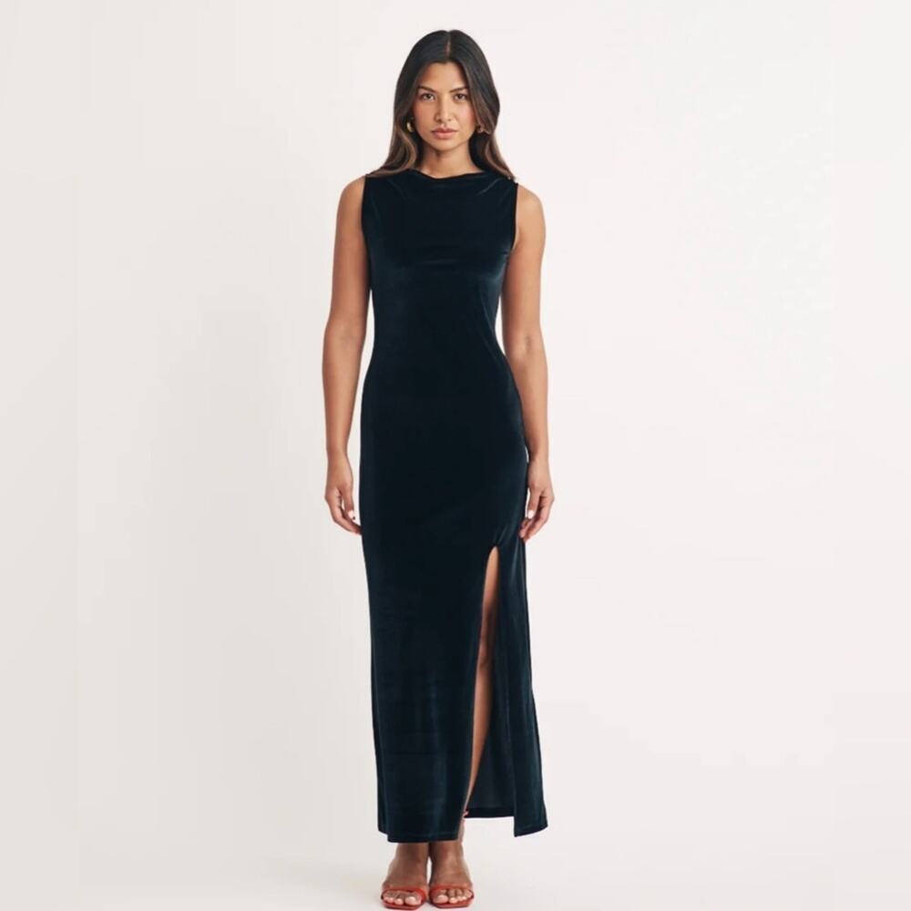 Nobody's Child Camile Velvet Midi Dress Ink Blue Size 6